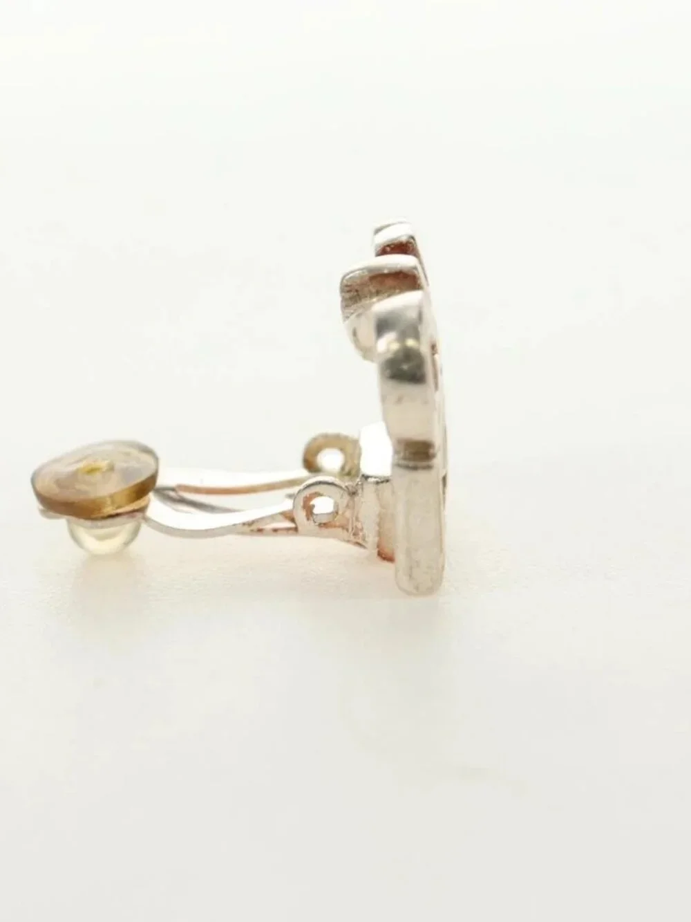 CHANEL Earring metal Beige CC Auth 185855M